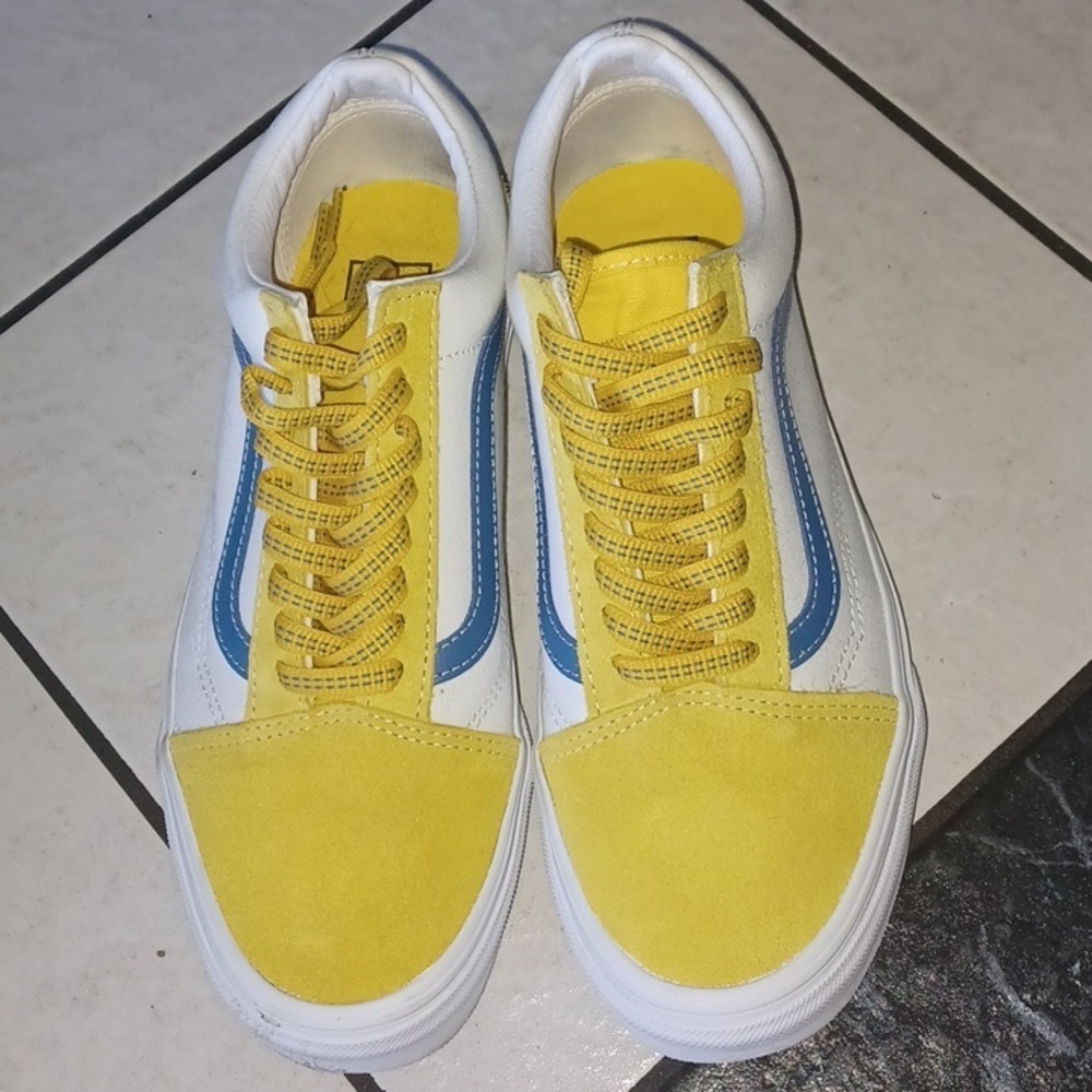 VANS Old Skool Yellow Suede Cap Toe Lace Up Low Top Sneakers (Unisex)